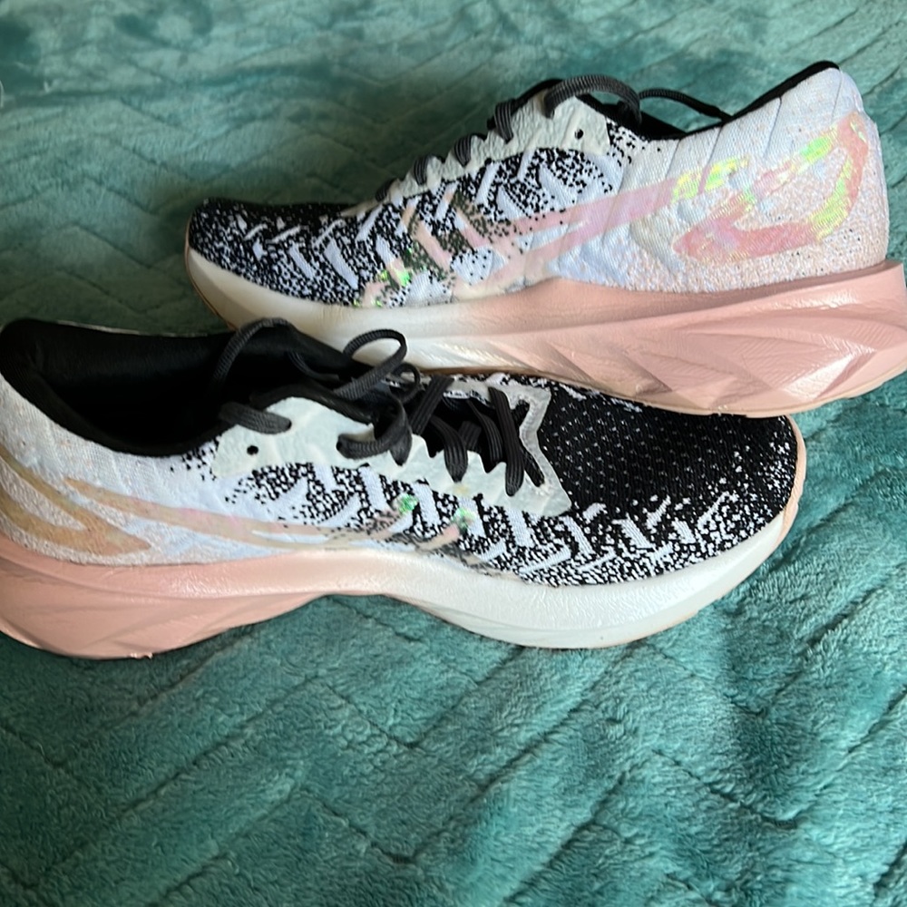 ASICS BLAST Running Shoe - Picture 6 of 9
